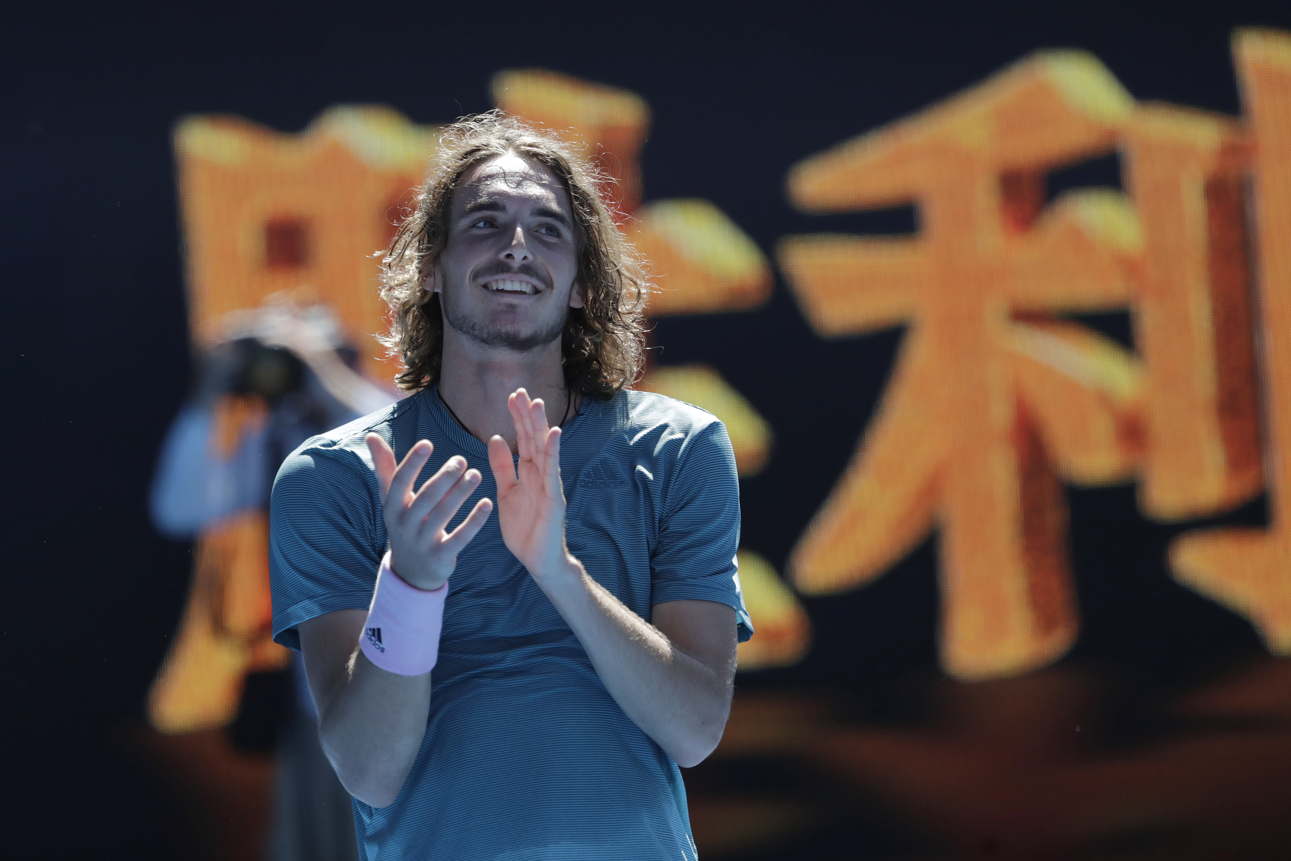 法网完胜澳网，西西帕斯关键制胜