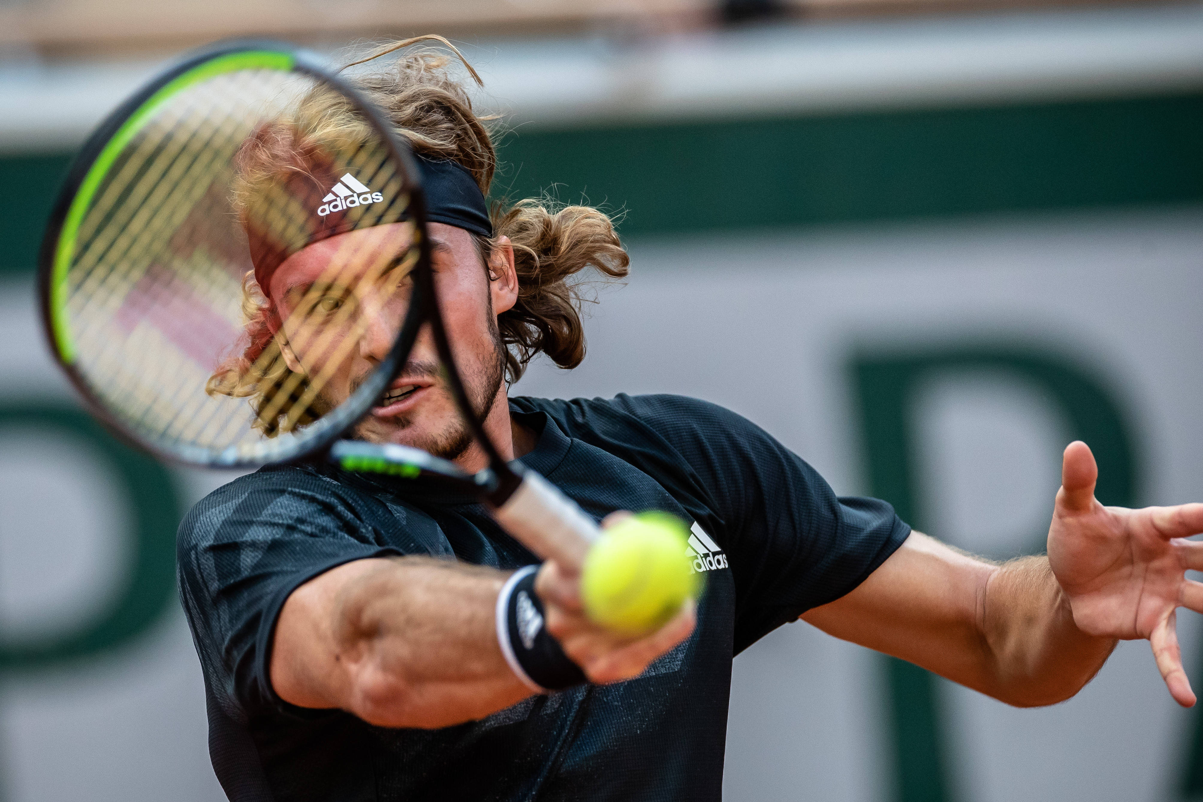 法网完胜澳网，西西帕斯关键制胜