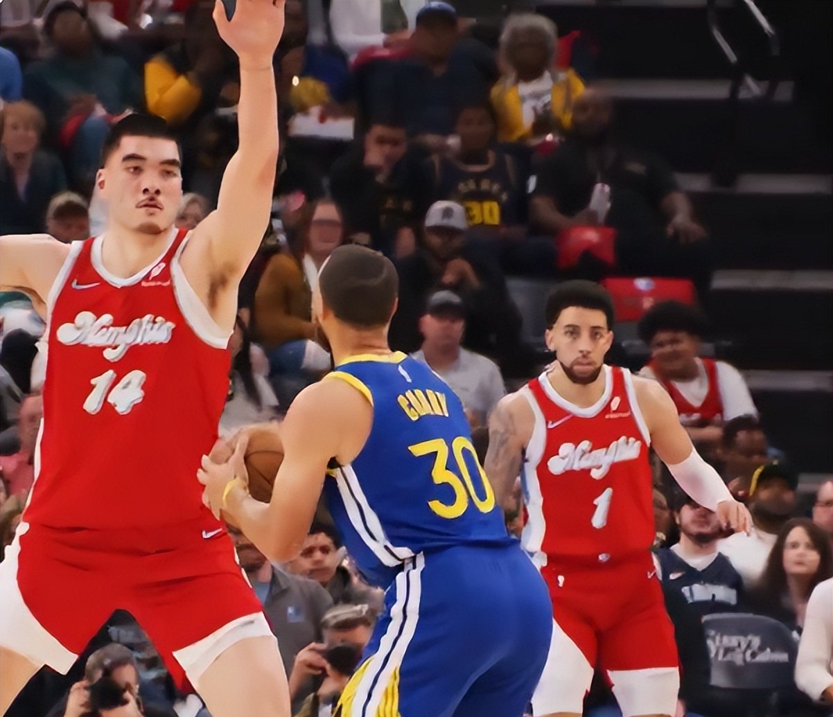 灰熊力克猛龙,米切尔统治全场 灰熊力克猛龙,米切尔统治全场