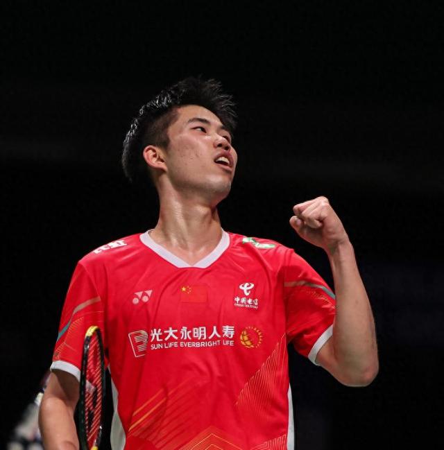 中国队逆转法国队,李梓嘉扛起全队 中国队逆转法国队,李梓嘉扛起全队