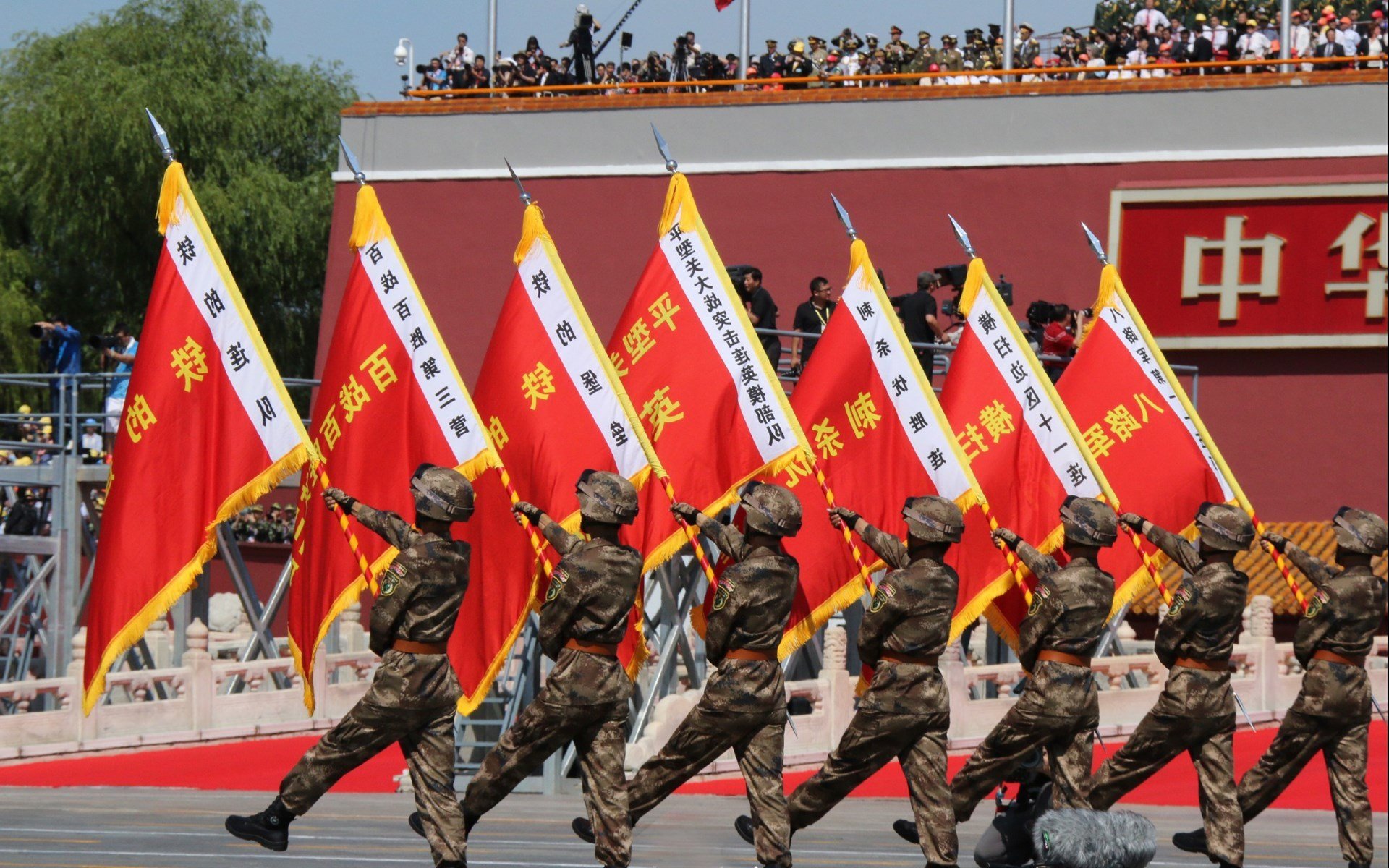 历史性翻盘！泰国队绝境重生，桃田贤斗一锤定音终结丹麦王朝