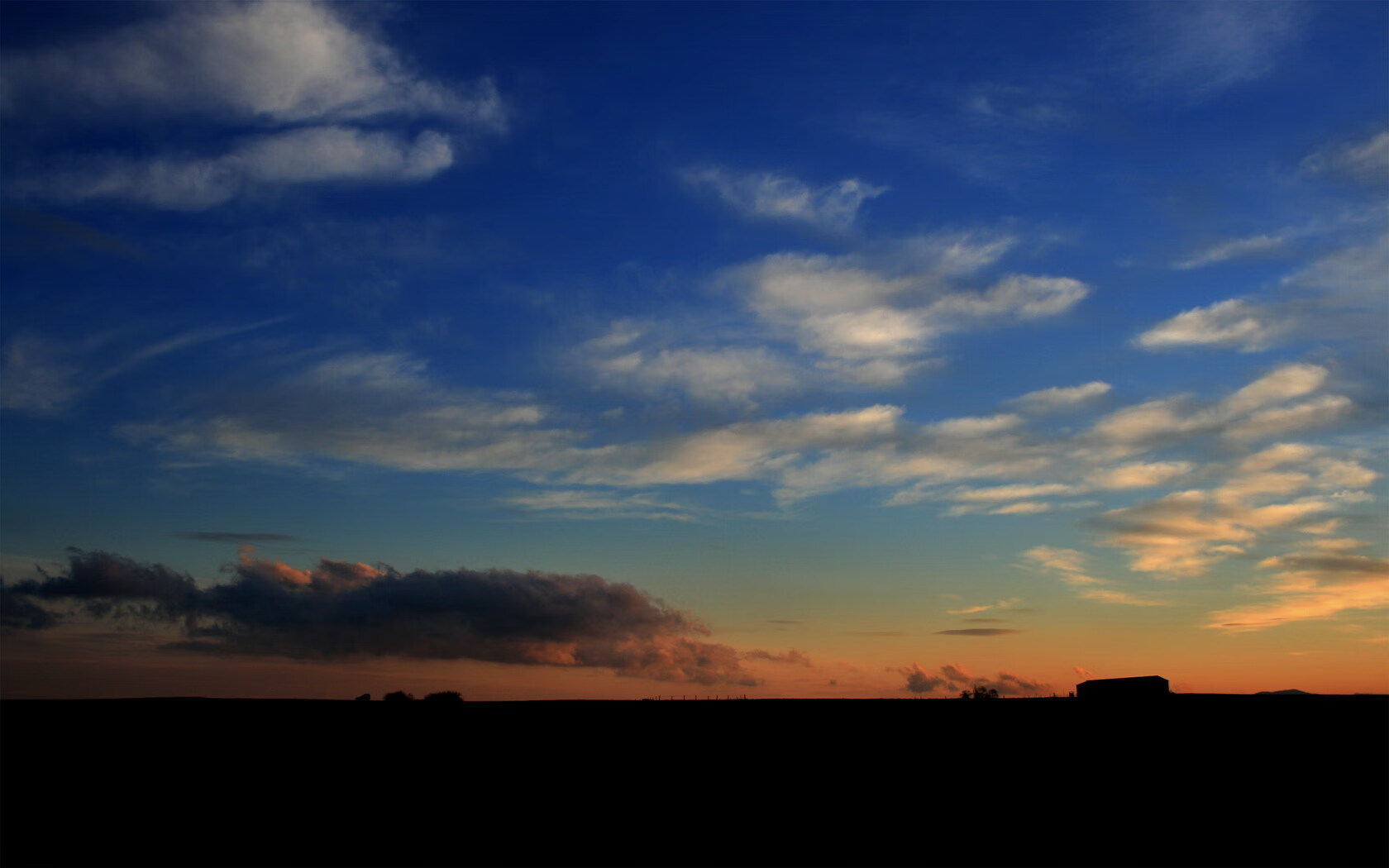 福克斯数据全面爆炸映衬下,湖人生死战力克热火显团队本色