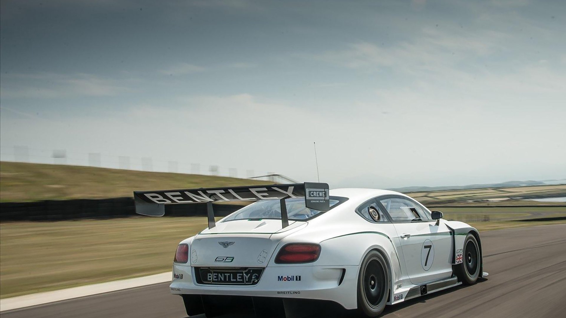 小球队的逆袭与大人物的掌控,布伦森在深圳告诉世界,何谓唯一