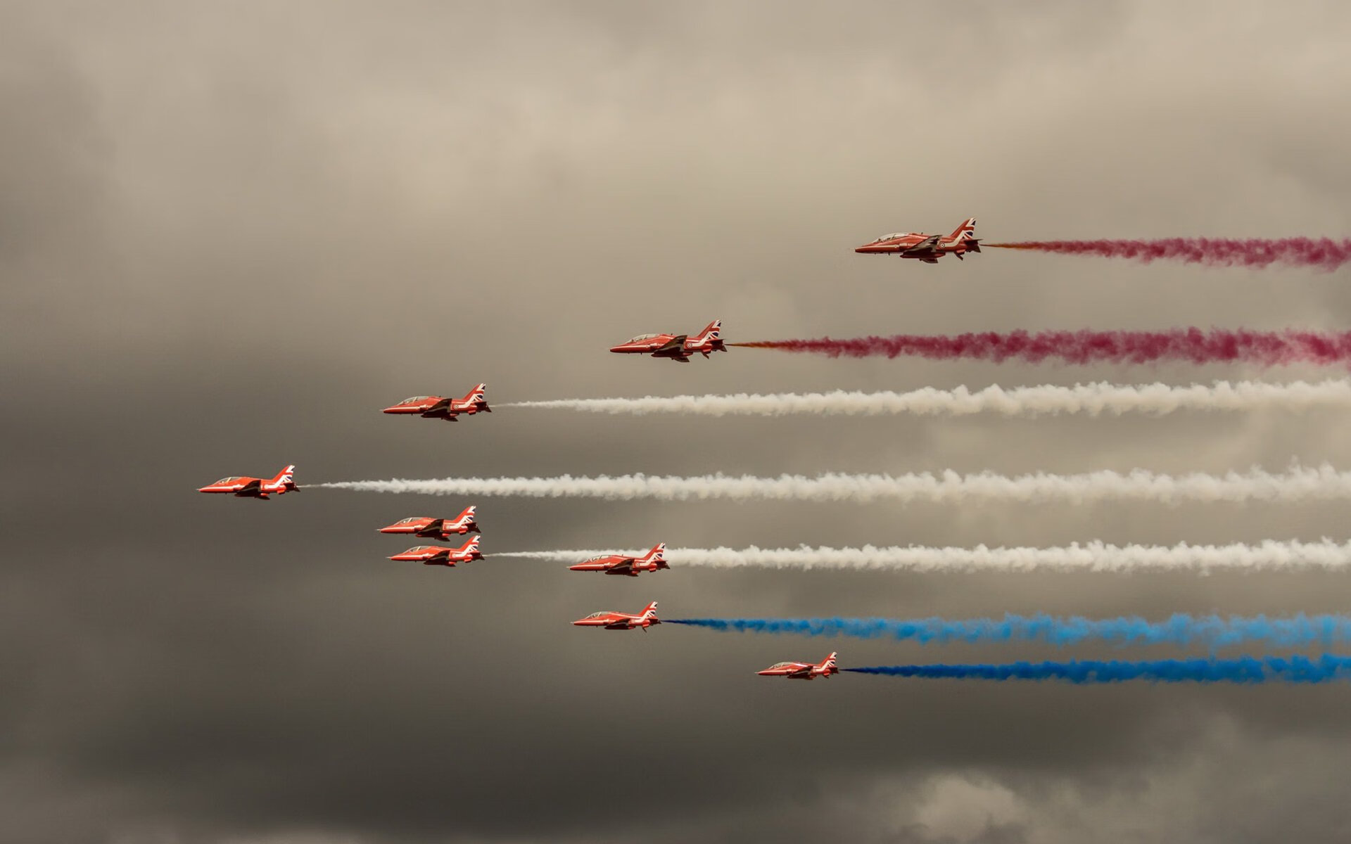 孤星刺破长夜，格纳布里以沉默领袖之姿，定义年度焦点之战